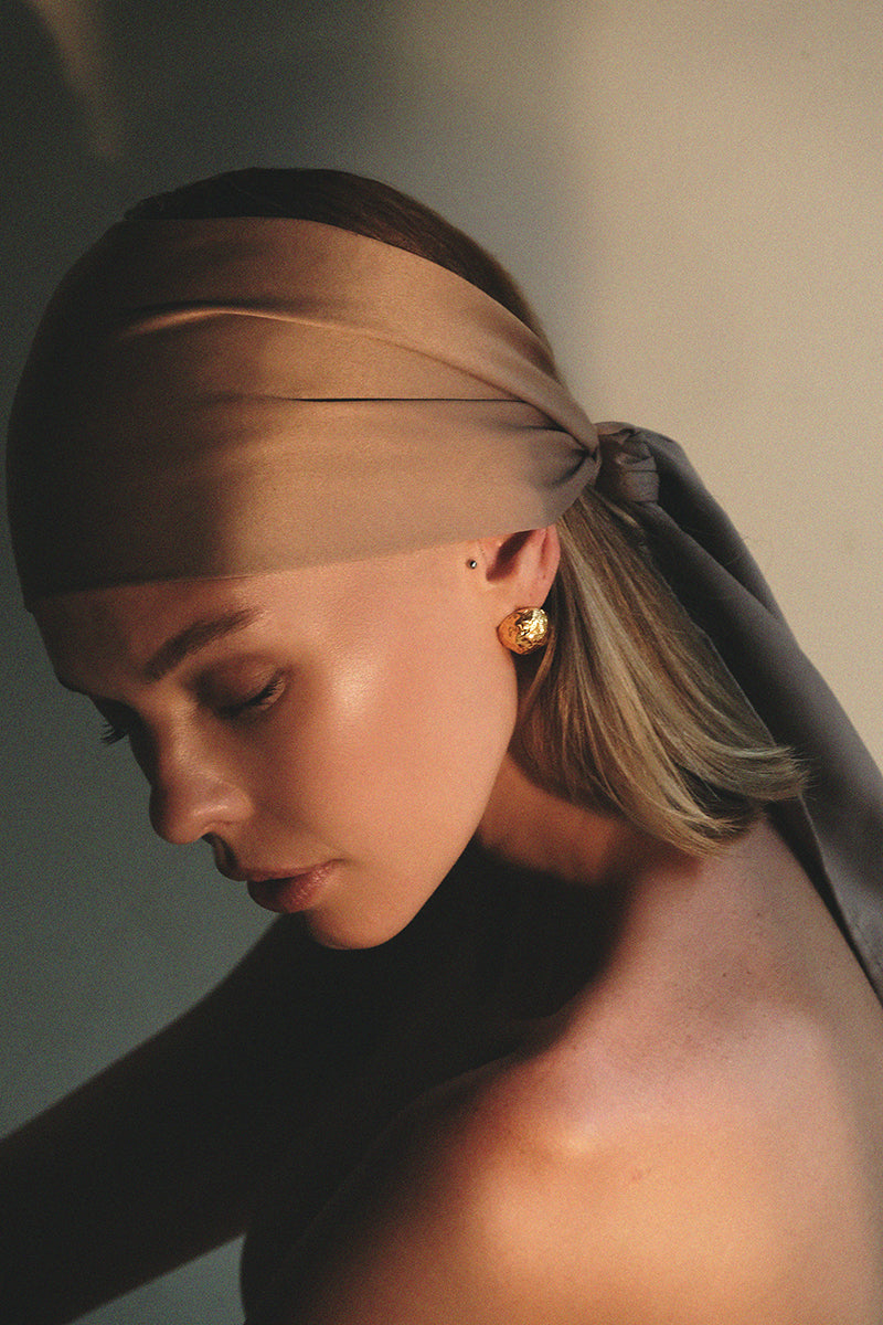 Dunia Stud Earrings