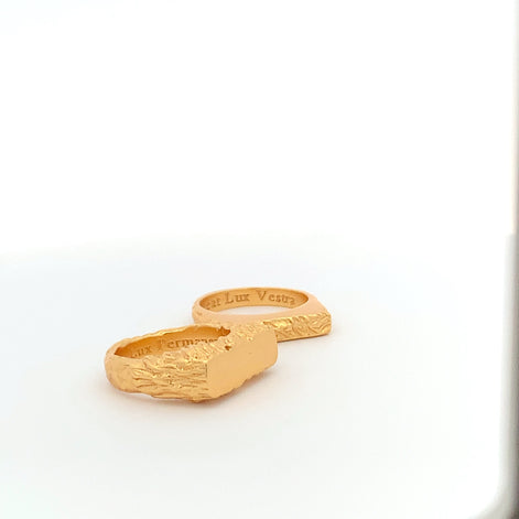 Umbra Ring