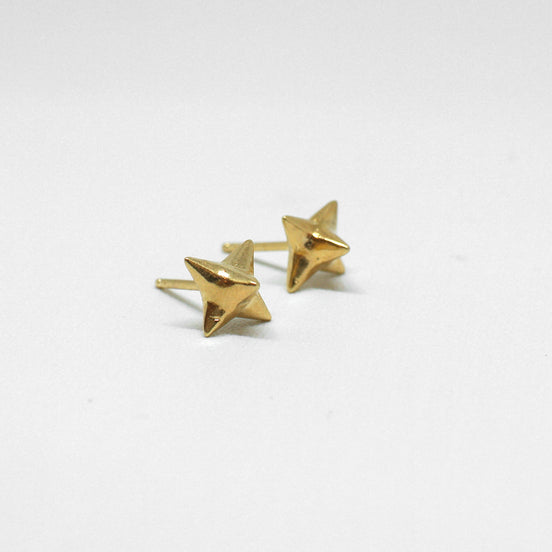 Delta Studs