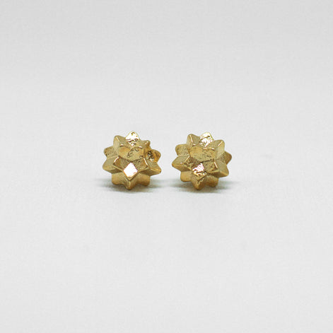 Gama Studs