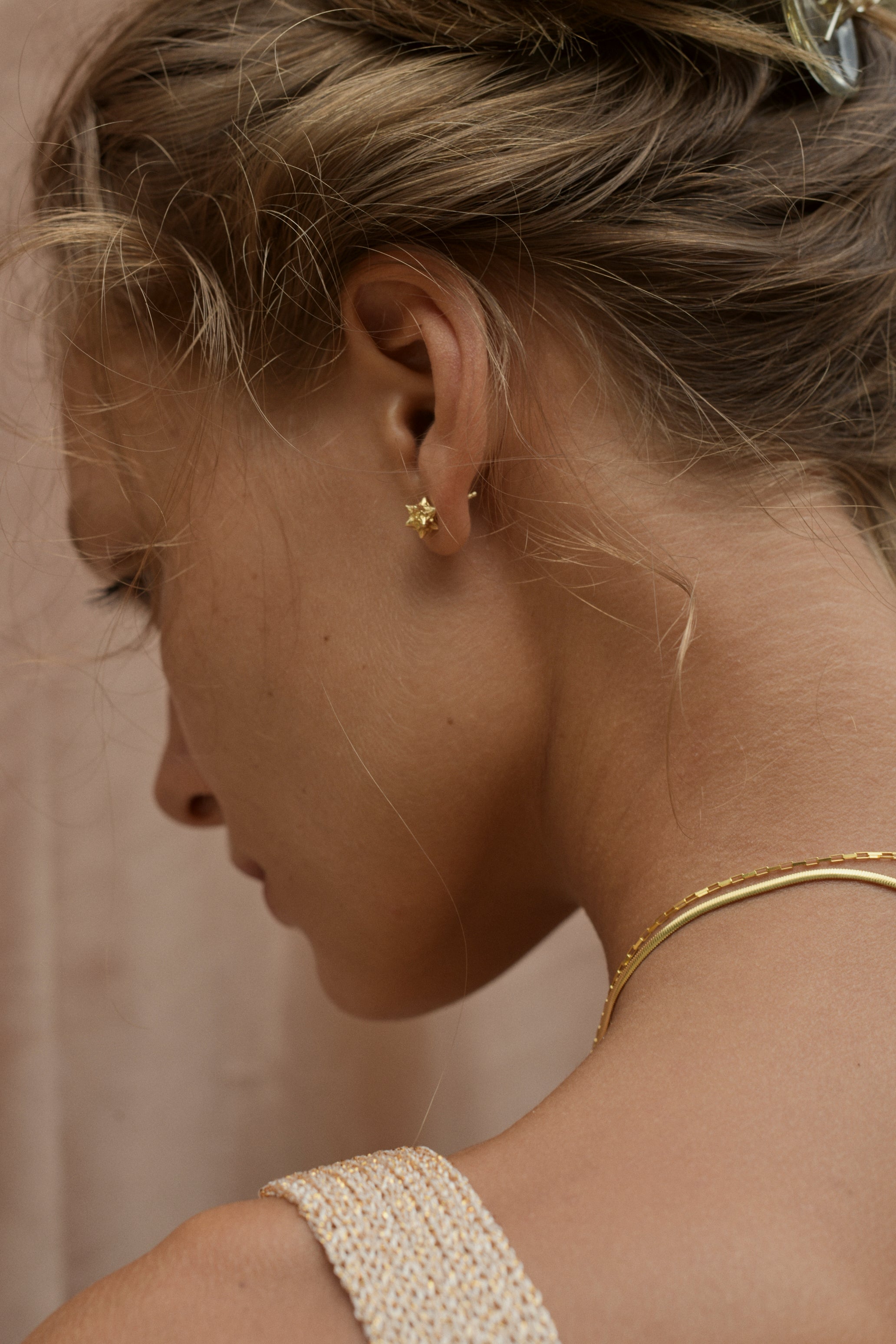 Gama Studs